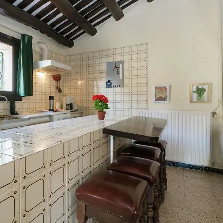 Дом отдыха A Picturesque Wine House Now Refurbished Into In Льорет-де-Мар